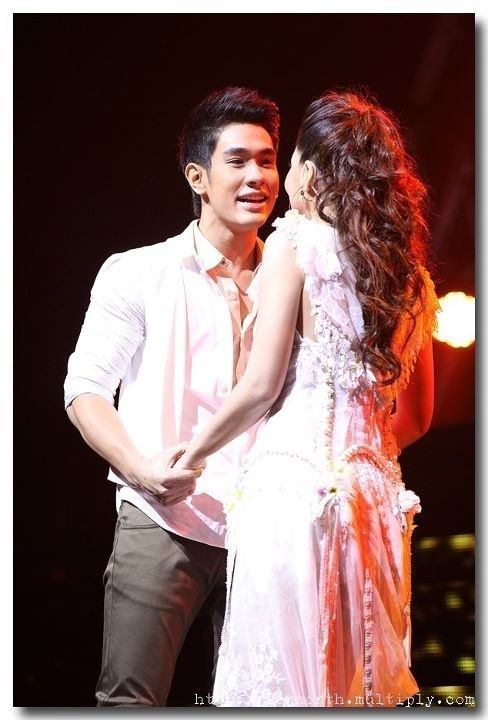 "เชอรี่ - อ่อม" โชว์หวาน @ ซุปตาร์ ON Stage