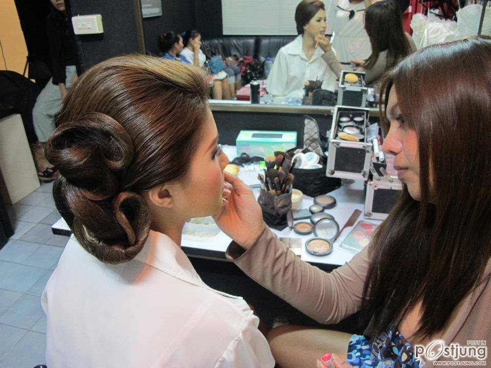 น้องกิฟท์ นางสาวไทย ๒๕๕๓ ถ่ายแบบนิตยสาร IDO