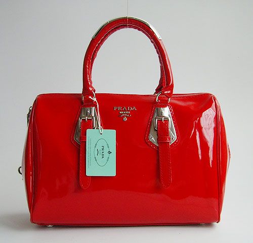 หวานจะพาไป Shop สไตล์ไฮโซ ร้าน Prada ค่ะ
