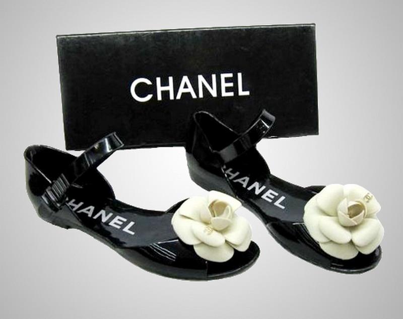 Chanel แบรนด์หรูอีกแบรนด์ค่ะ