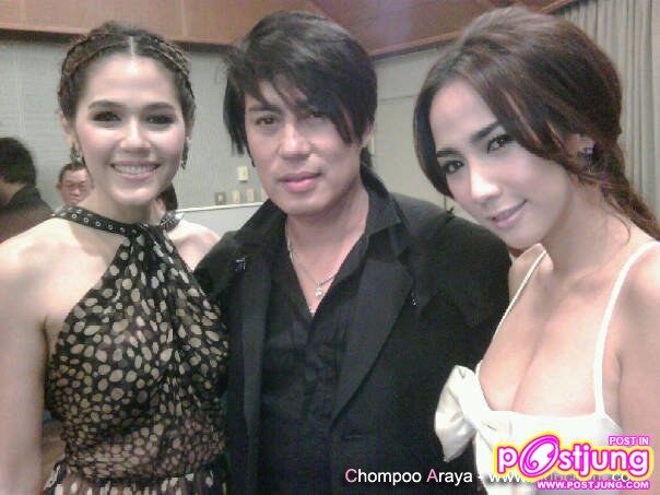 กระทู้ชอบจุ้น :: "ชมพู่"ไม่คิดแข่ง"อั้ม"ลั่นถ้ามีโอกาสก็อยากร่วมงานกันอีก
