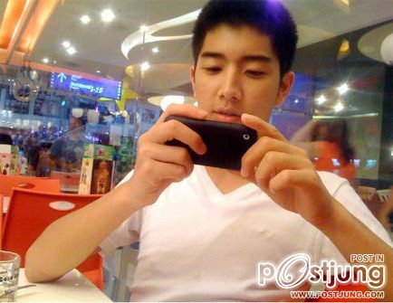 หนุ่มหล่อมัธยมน่ารัก