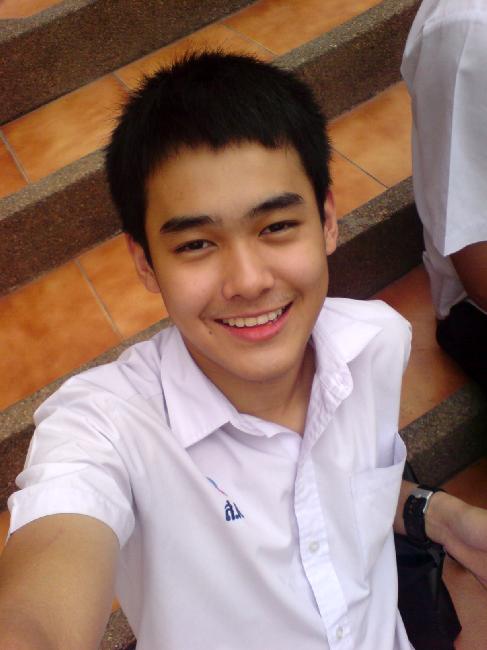 หนุ่มๆ ทำให้เราสดใส จริงป๊ะ
