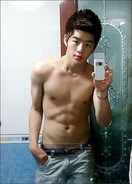 ตี๋๋๋๋๋๋๋ี๋ถ่ายรูปเอง