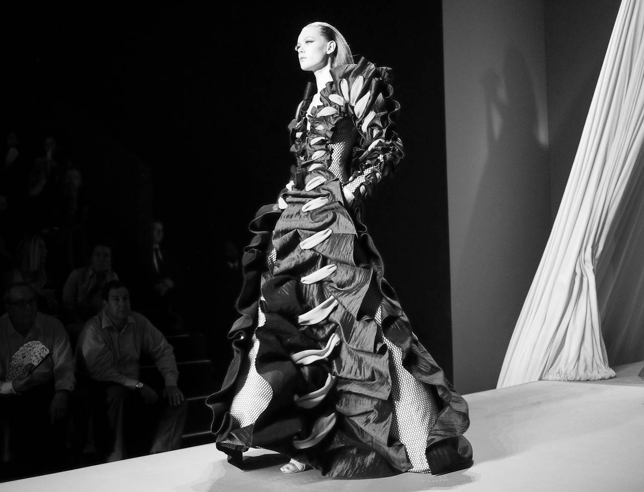 VIKTOR & ROLF SPRING/SUMMER 2012