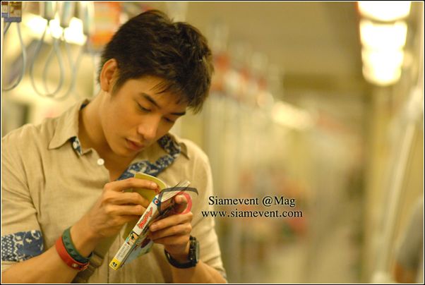 เคน ภูภูมิ โต้ เอ พาอัพหน้าใหม่ที่เกาหลี