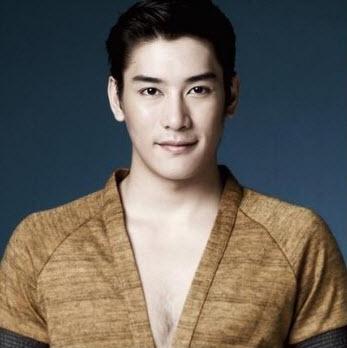 เคน ภูภูมิ โต้ เอ พาอัพหน้าใหม่ที่เกาหลี