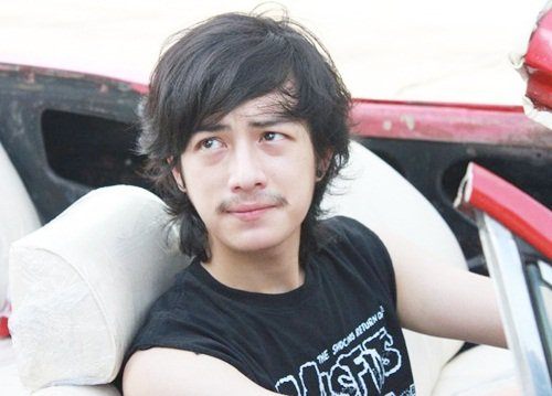ลุคใหม่ของ บอม ธนา เริ่ดคะ