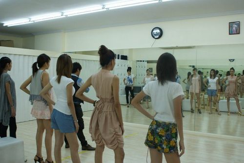 โรงเรียนสอนนางงาม By สถาบันฯ Center Stage