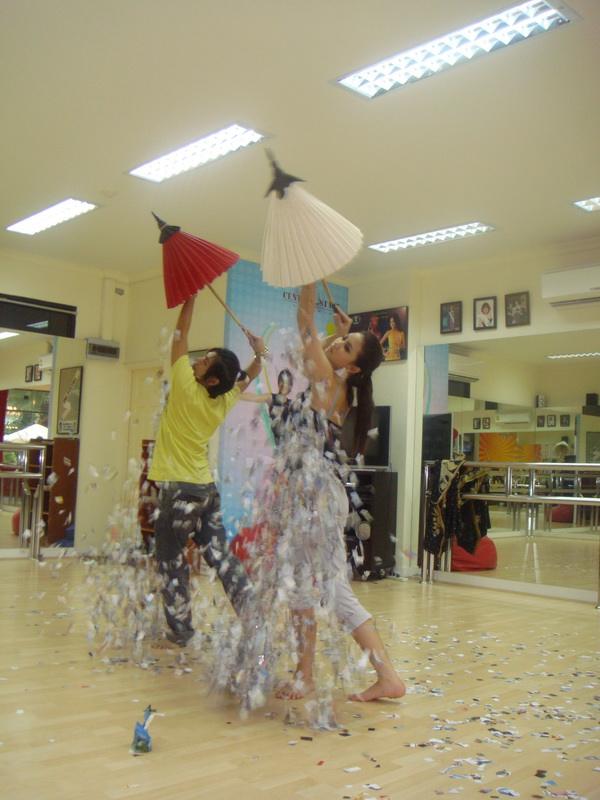 โรงเรียนสอนนางงาม By สถาบันฯ Center Stage.