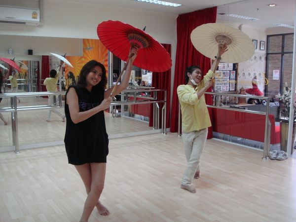 โรงเรียนสอนนางงาม By สถาบันฯ Center Stage.