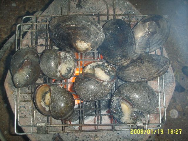 ทานส้มตำและอาหารอีสานกันค่ะ
