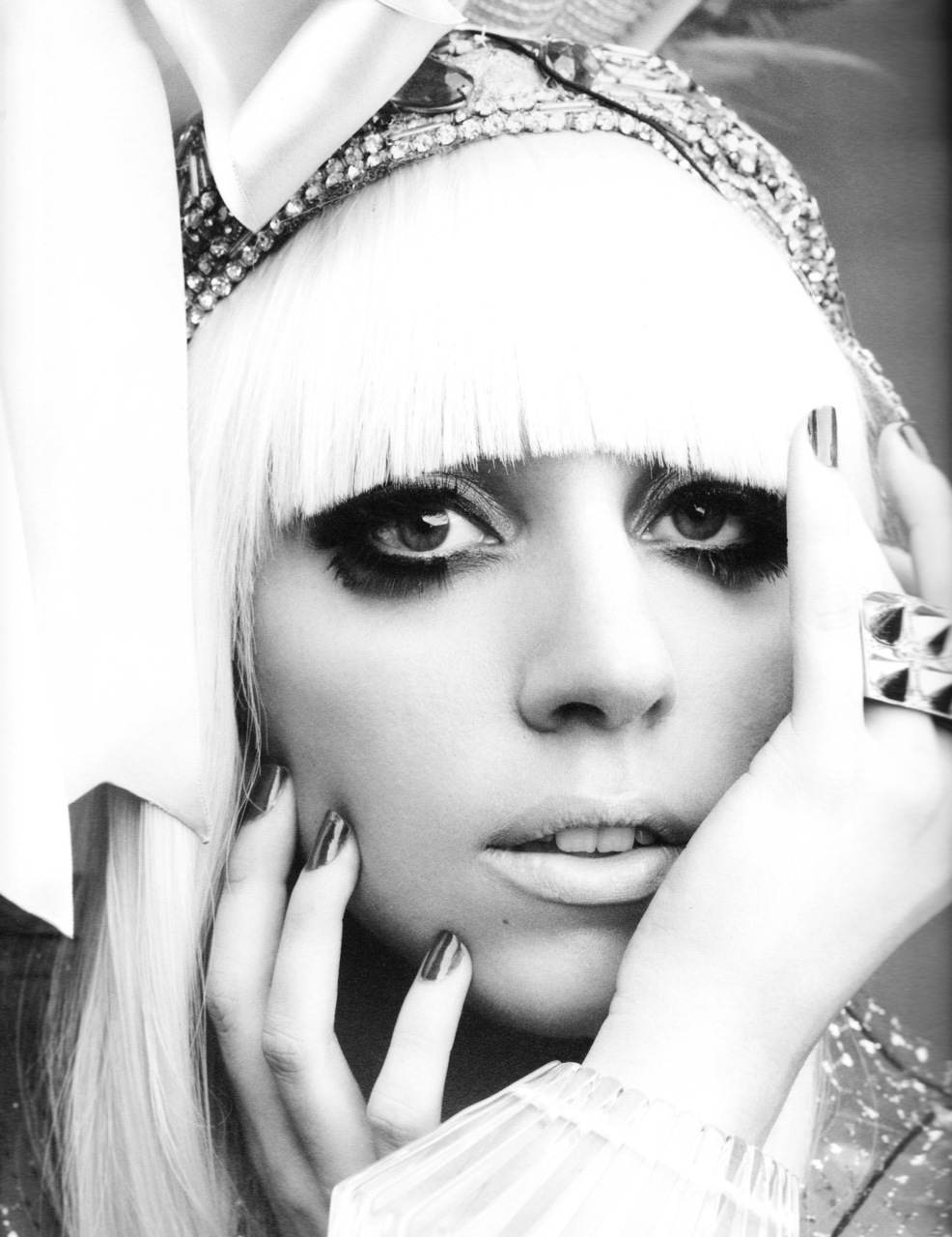 ภาพ Photoshoot : Lady Gaga จากช่างภาพ Leslie Kee!!!