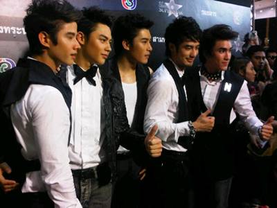 26 พ.ย นี้อย่าลืมนะค่ะ 4+1 channel 3 superstar concert