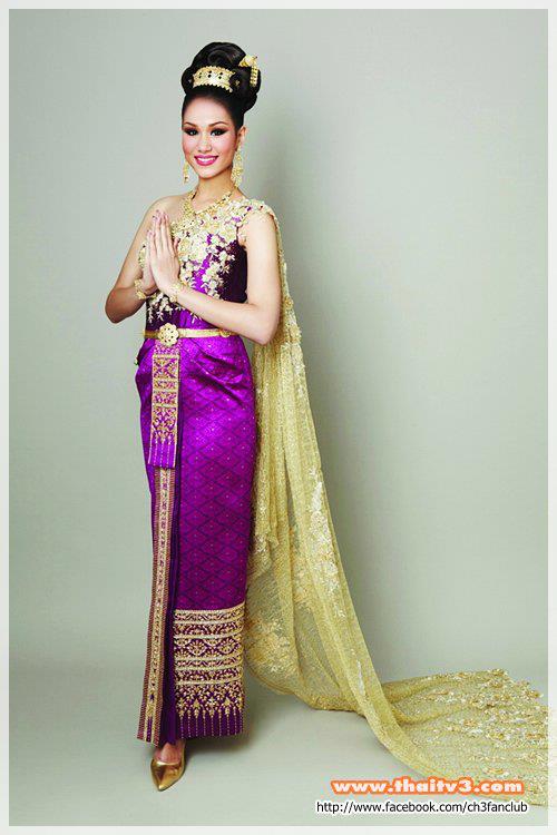 วีดีโอแนะนำตัว จูลี่ MTW 2011สวยงามหวานหยดย้อย สมความเป็นไทยมากค่ะ