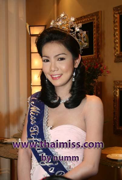 ปี2548 ทิพย์ฑัณตรี รุจิรานนท์(น้อยหน่า)