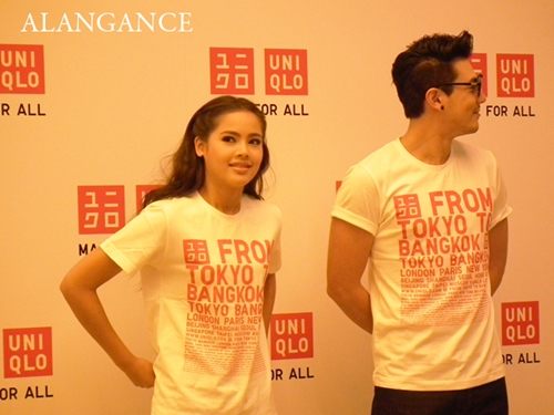ภาพพี่โดม - น้องญาญ่า จากงานแกรนด์โอเพนนิ่ง ยูนิโคล่
