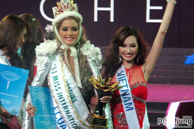 Miss International 2011 สาวไทยเข้ารอบ Top 15 พร้อมรางวัลชุดประจำชาติยอดเยี่ยม !!!