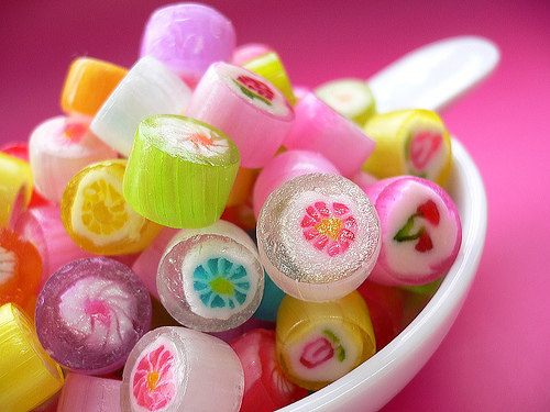 กินขนมต้อนรับช่วงเทศกาลกันค่ะ