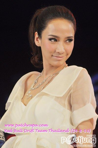 ทรงผมรวบตึงสุดเริ่ดของ"อั้ม พัชราภา"!!!!