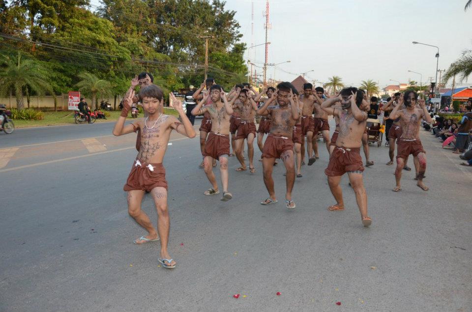 ขบวนแห่งานลอยกระทง มมส จัดยิ่งใหญ่