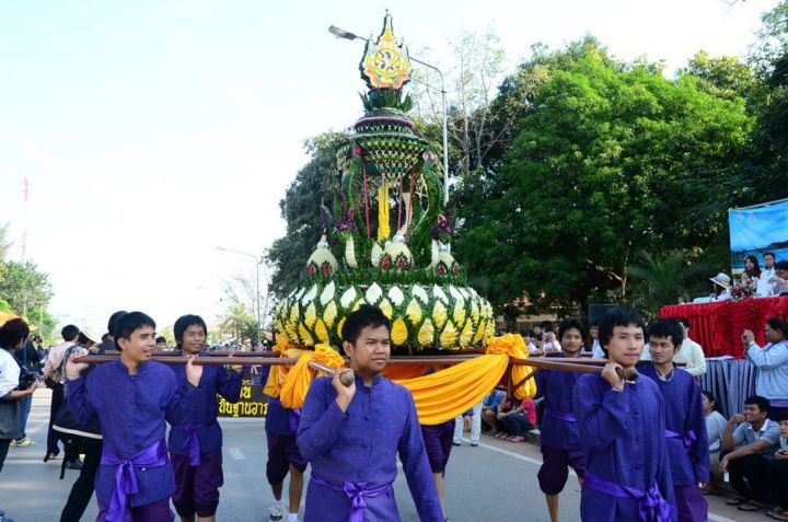 ขบวนแห่งานลอยกระทง มมส จัดยิ่งใหญ่