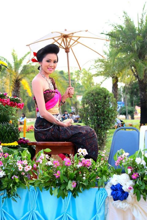 ขบวนแห่งานลอยกระทง มมส จัดยิ่งใหญ่