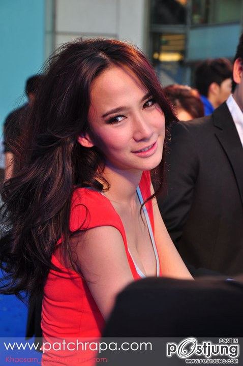 "พัชราภา"สวยๆไปกับชุดสีเเดง!!!!