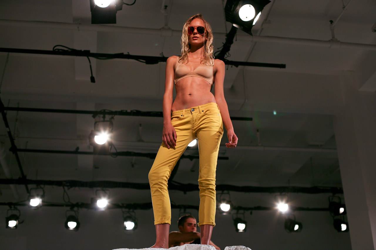 CALVIN KLEIN SPRING 2012 PRESENTATION