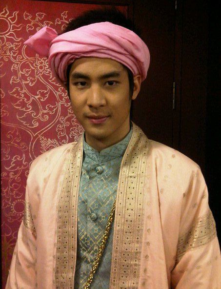 น้องนาวเดือนมช.หล่อดีค่ะ