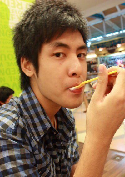 น้องนาวเดือนมช.หล่อดีค่ะ