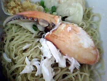 กินก๋วยเตี๋ยวกันค่ะ