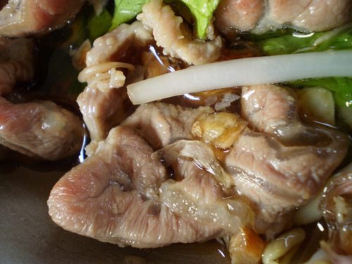 กินก๋วยเตี๋ยวกันค่ะ