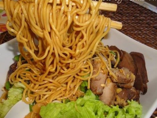 กินก๋วยเตี๋ยวกันค่ะ