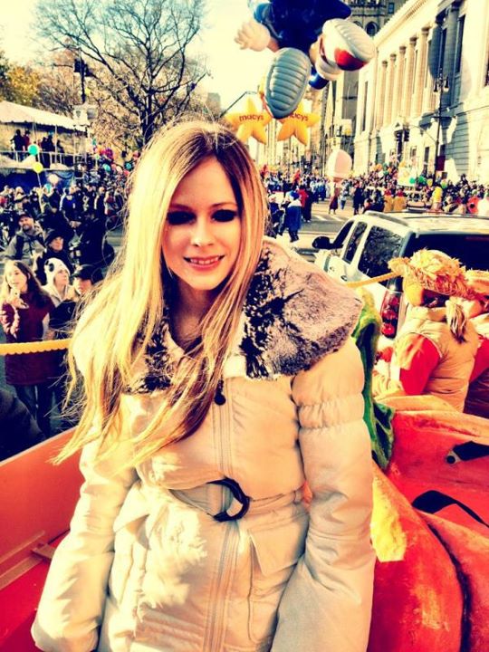 Avril Lavigne See Translation