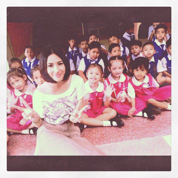 ดารากับเด็ก...น่าเอนดู๊ น่าเอ็นดูค่ะ