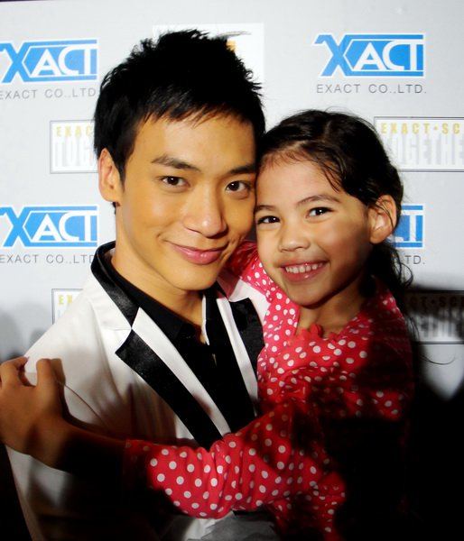 ดารากับเด็ก...น่าเอนดู๊ น่าเอ็นดูค่ะ