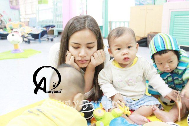 ดารากับเด็ก...น่าเอนดู๊ น่าเอ็นดูค่ะ