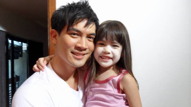 ดารากับเด็ก...น่าเอนดู๊ น่าเอ็นดูค่ะ