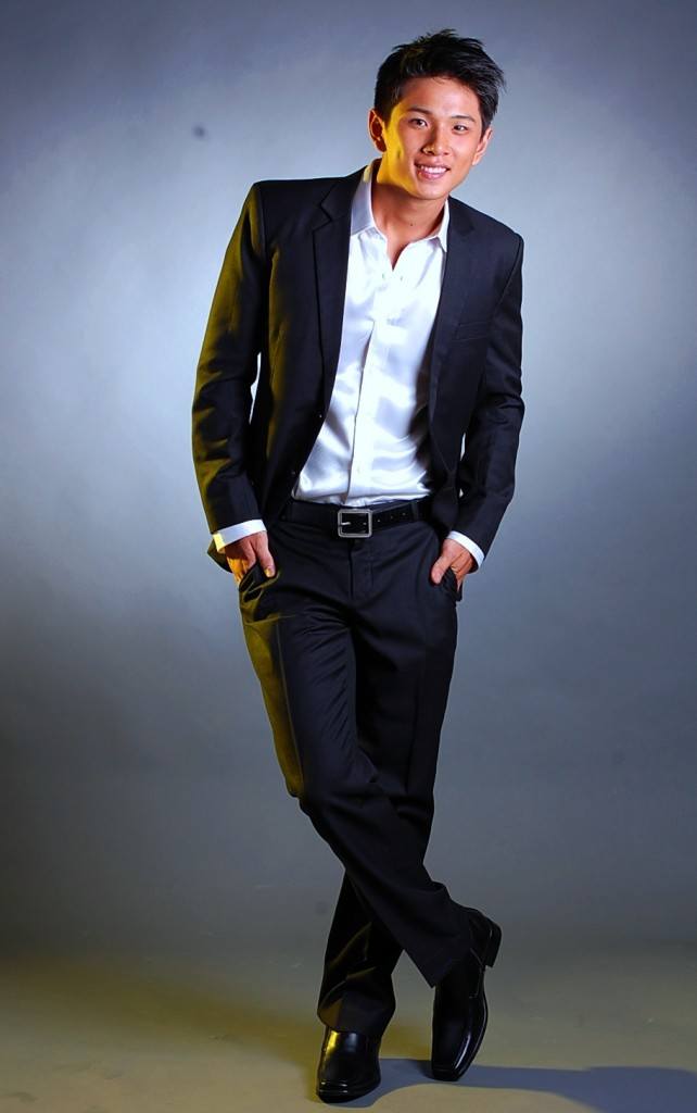 ตี๋หล่อตุงๆ จากเวทีประกวดหนุ่มสิงค์โปร์