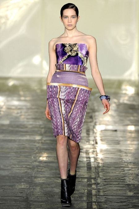 LONDON FASHION WEEK: MARY KATRANTZOU FALL 2011