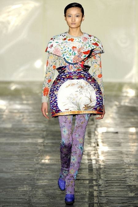 LONDON FASHION WEEK: MARY KATRANTZOU FALL 2011