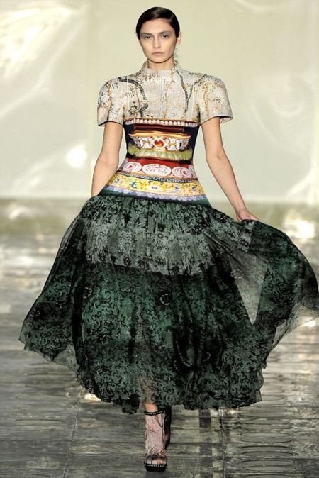 LONDON FASHION WEEK: MARY KATRANTZOU FALL 2011