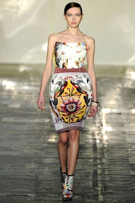 LONDON FASHION WEEK: MARY KATRANTZOU FALL 2011