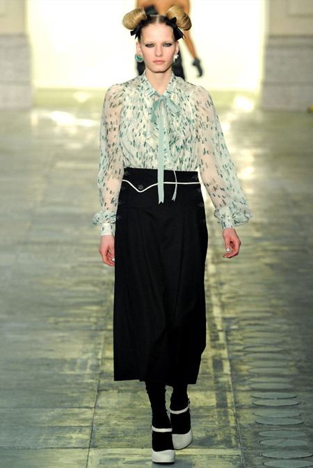 LONDON FASHION WEEK: TOPSHOP UNIQUE FALL 2011