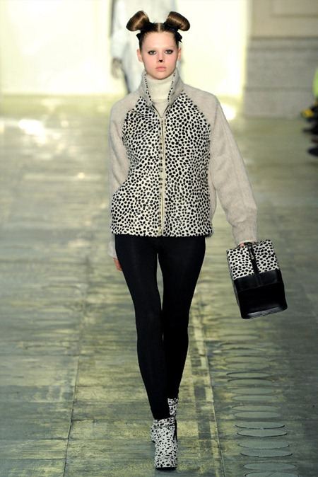 LONDON FASHION WEEK: TOPSHOP UNIQUE FALL 2011