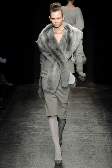 NEW YORK FASHION WEEK: DONNA KARAN FALL 2011