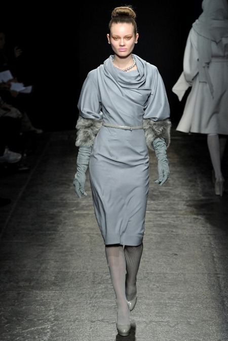NEW YORK FASHION WEEK: DONNA KARAN FALL 2011