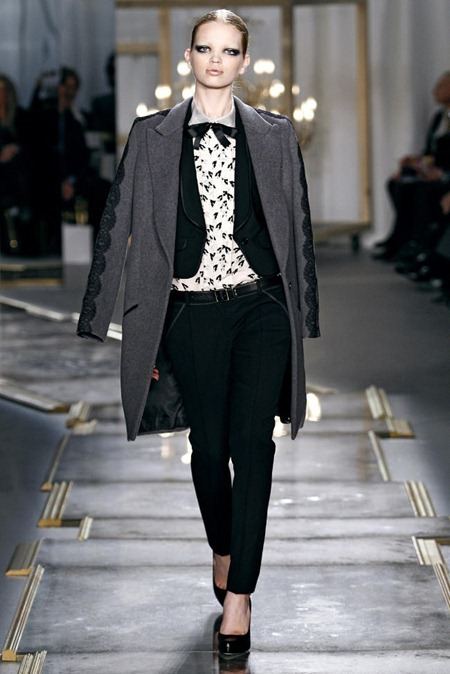 NEW YORK FASHION WEEK: JASON WU FALL 2011