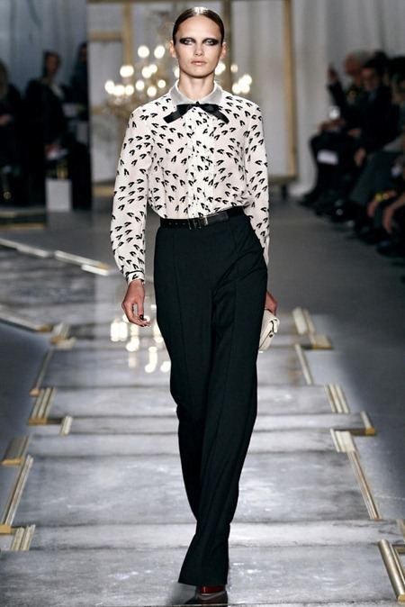 NEW YORK FASHION WEEK: JASON WU FALL 2011